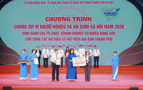 HANEL CHUNG TAY ỦNG HỘ QUỸ VÌ NGƯỜI NGHÈO CỦA THÀNH PHỐ HÀ NỘI 
